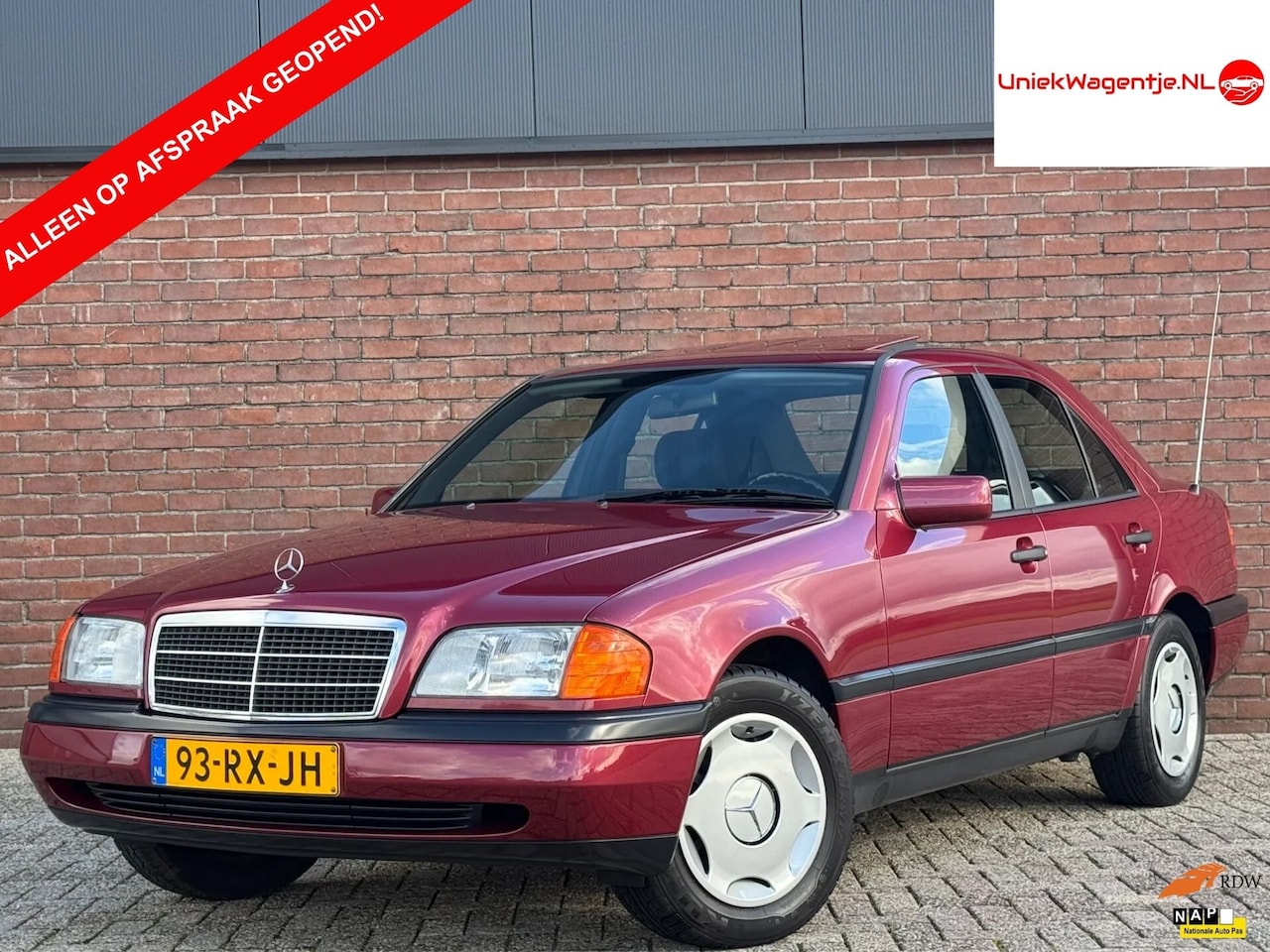 Mercedes-Benz C-klasse - 180 | SCHUIFDAK! | UNIEKE STAAT! - AutoWereld.nl