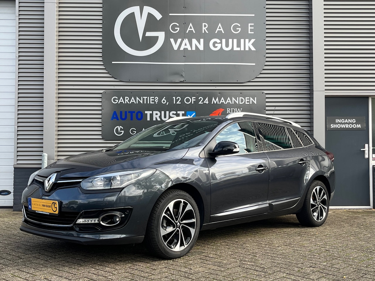 Renault Mégane Estate - 1.2 TCe Bose 131PK Trekhaak,Navi,Clima,Cruise,Isofix,Bluetooth,ElektrRamen+Spiegels,Camera - AutoWereld.nl