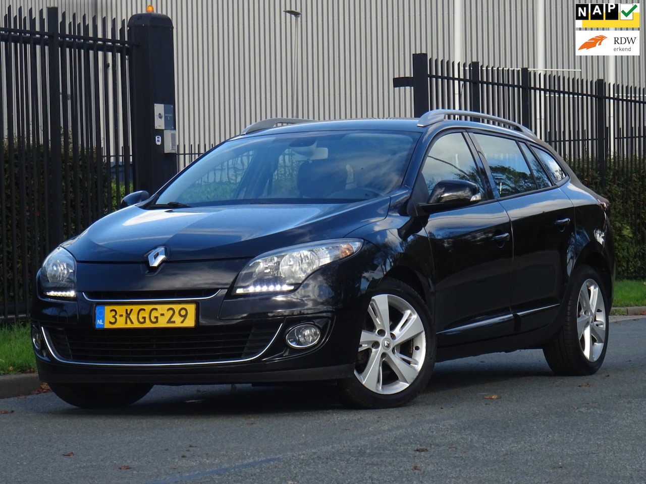 Renault Mégane Estate - 1.5 dCi Collection NAP/NAVI/LED/PDC - AutoWereld.nl