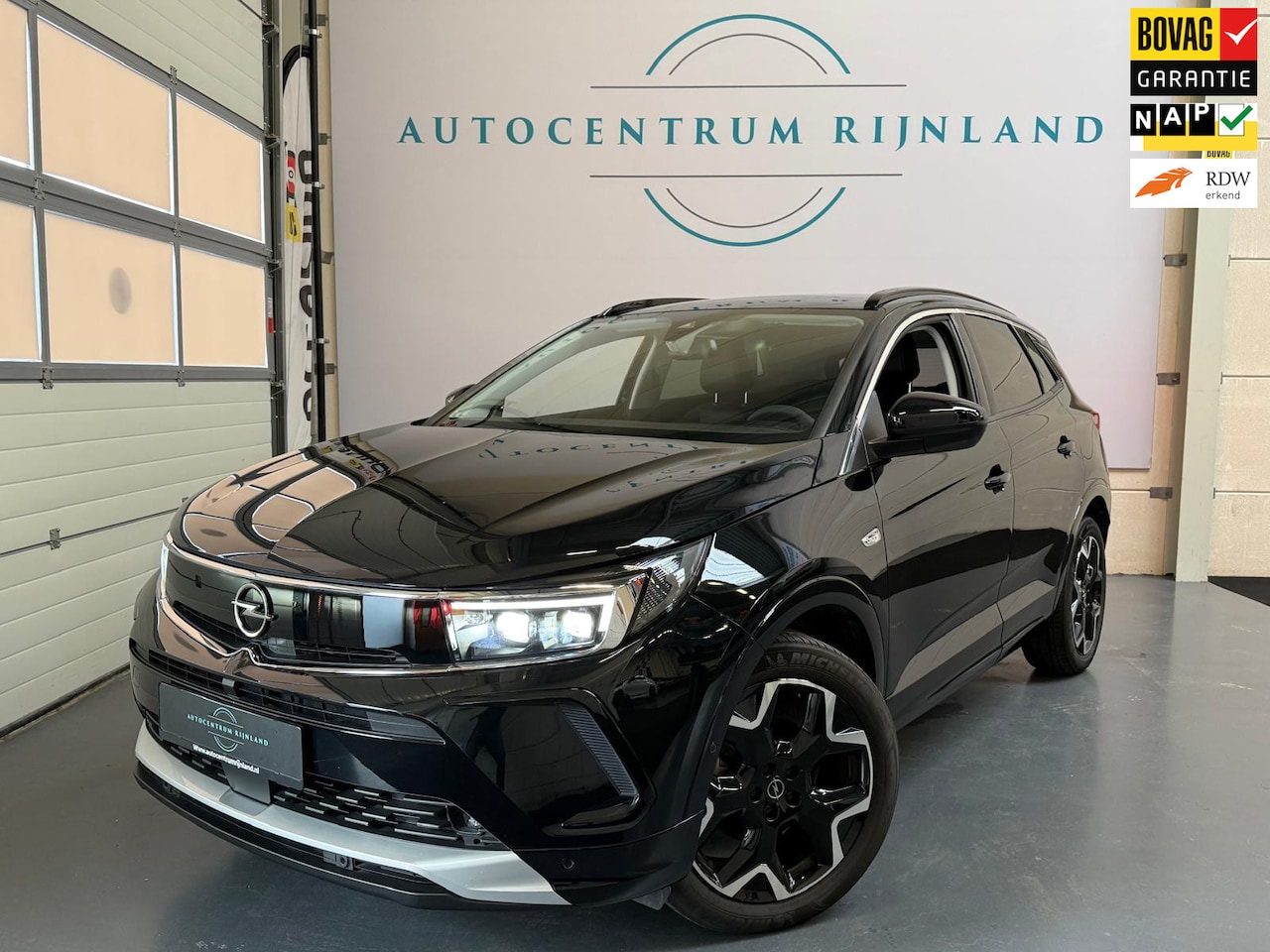 Opel Grandland - 1.2 Turbo Ultimate 1 JAAR BOVAG GARANTIE - AutoWereld.nl