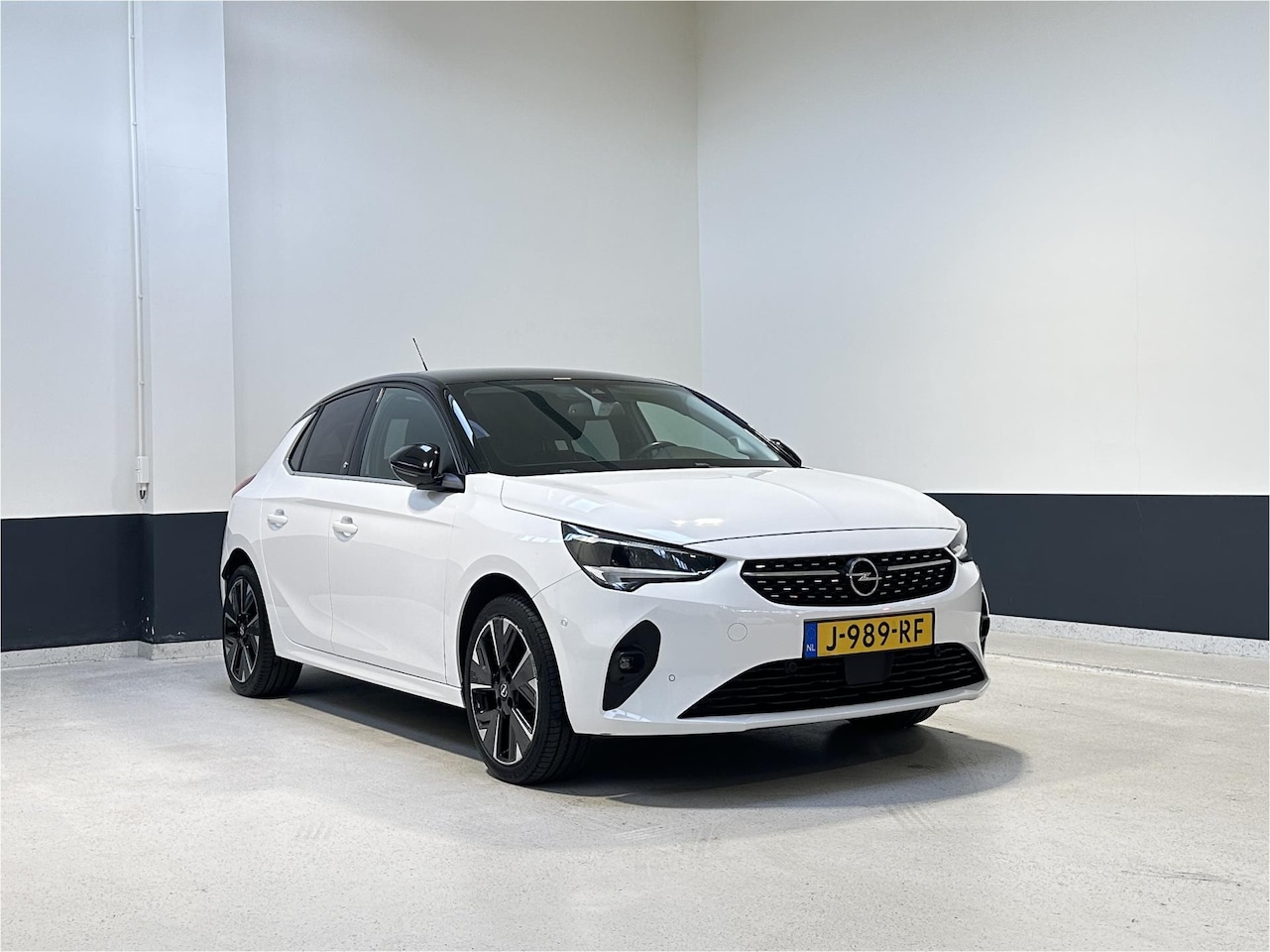 Opel Corsa-e - E-Launch Edition 50 kWh | NL | Apple Carplay/ Android Auto | Camera | 3 Fase | SOH 88% | - AutoWereld.nl