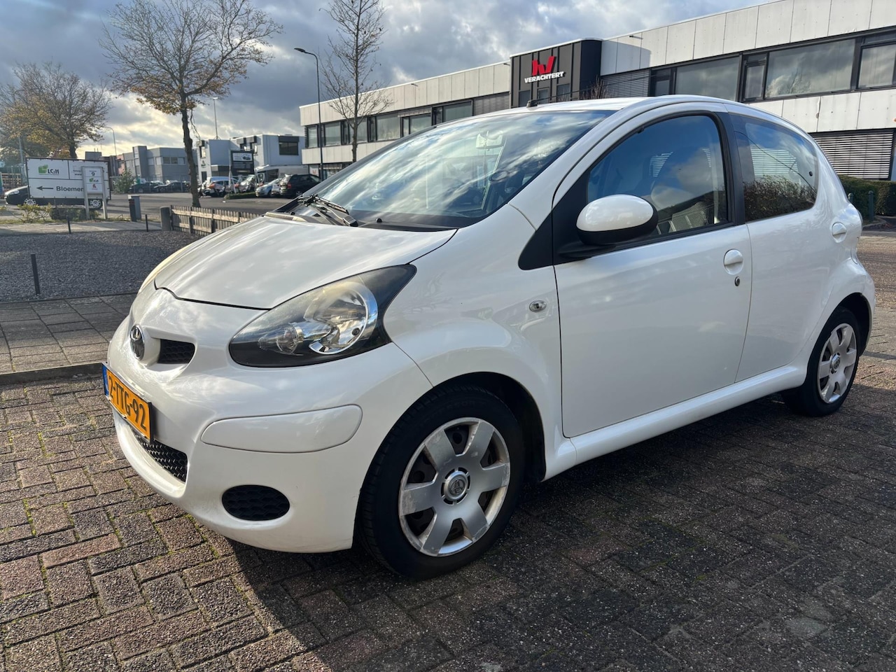 Toyota Aygo - 1.0-12V Access 1.0-12V Access - AutoWereld.nl