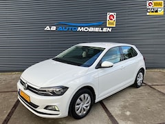 Volkswagen Polo - 1.0 TSI Comfortline APPLE CARPLAY/ NAVI