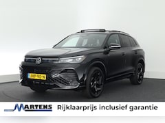 Volkswagen Tiguan - 1.5 272pk eHybrid R-Line Edition Black Style Trekhaak Camera Panoramadak Stoelverwarming M