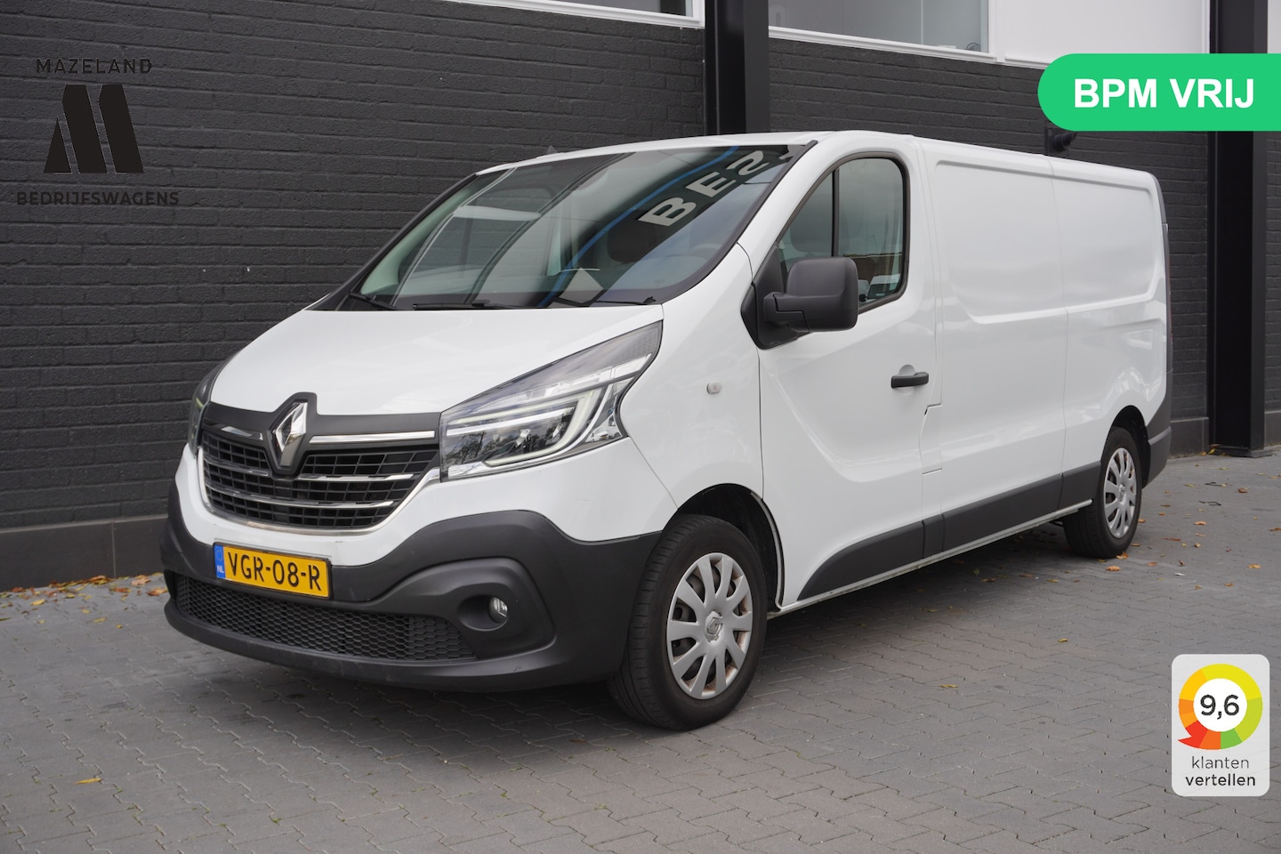 Renault Trafic - 2.0 dCi 120PK L2 - EURO 6 - Airco - Cruise - PDC - €12.950,- Excl. - AutoWereld.nl