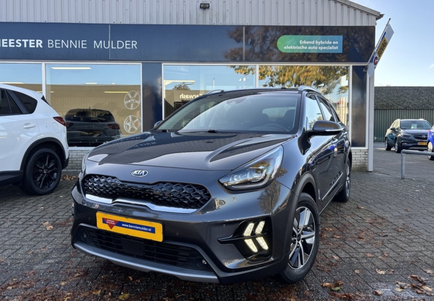 Kia Niro - 1.6 GDi PHEV NAVI / CAMERA / LED / SCHUIFDAK - AutoWereld.nl