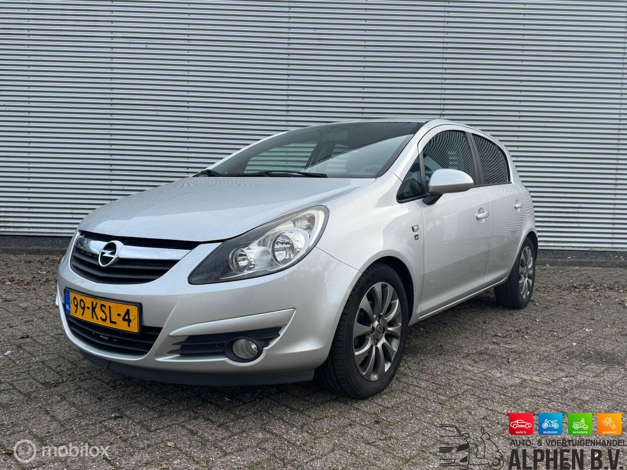 Opel Corsa - 1.2-16V '111' Edition - Nap - Airco - - AutoWereld.nl
