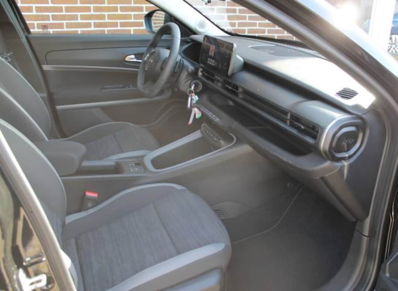 Jeep Avenger - 1.2T e-Hybrid 110pk Aut Longitude
