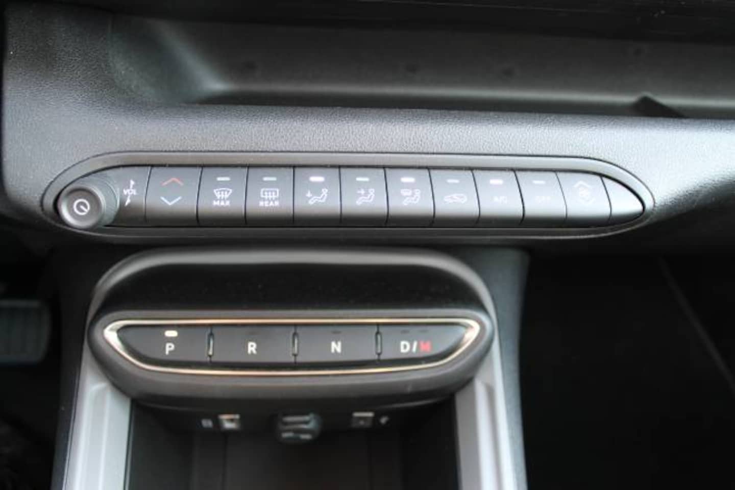 Jeep Avenger - 1.2T e-Hybrid 110pk Aut Longitude