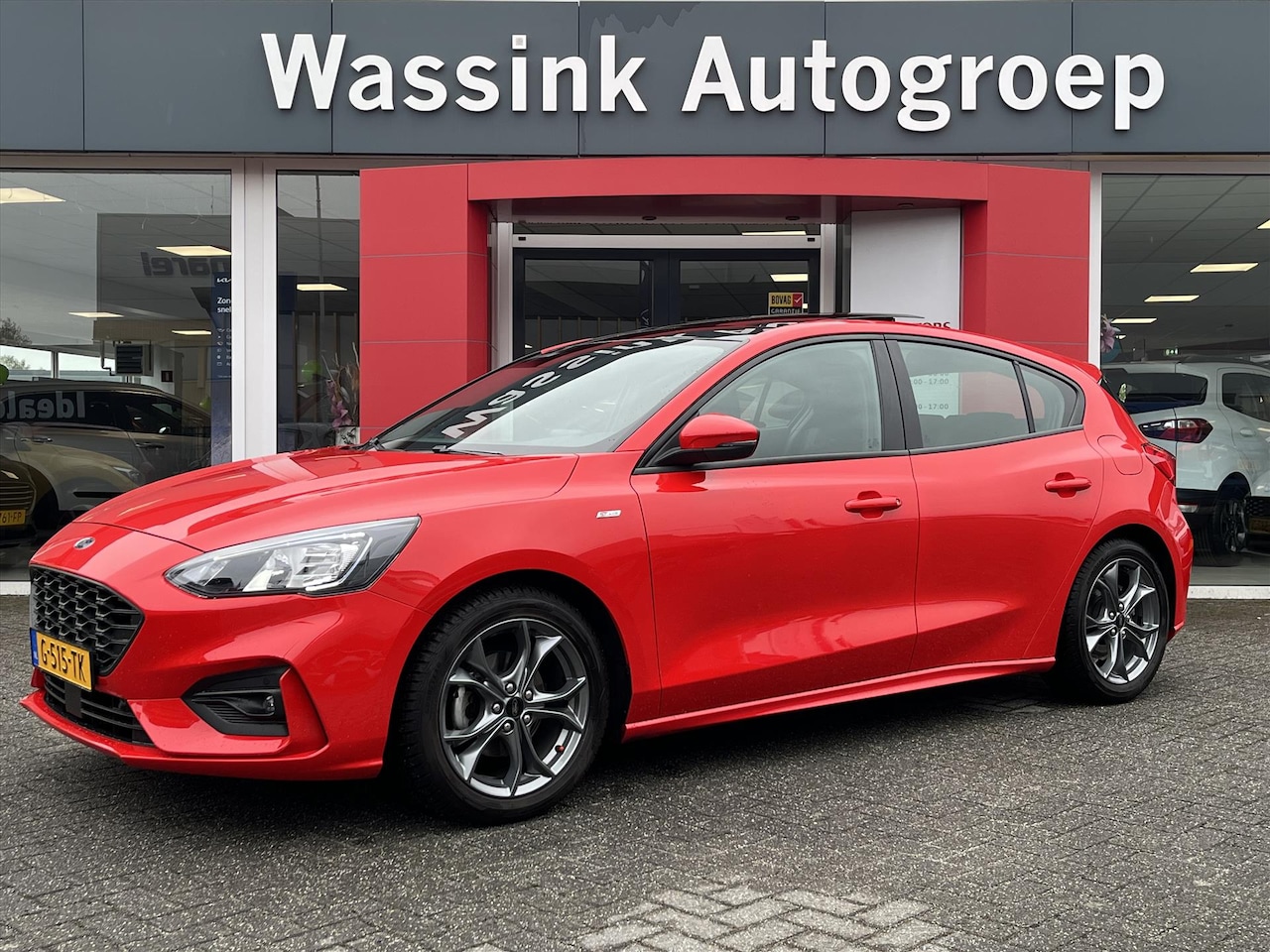 Ford Focus - 1.0 EcoBoost 125pk ST-Line Business I Glazen Schuif/kanteldak I Stoelverwarming I Stuurver - AutoWereld.nl