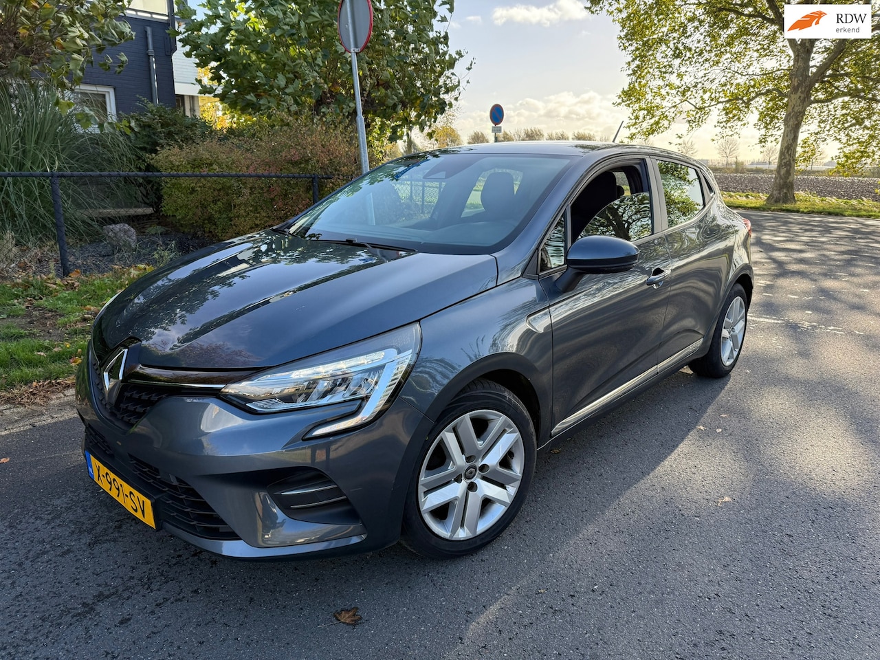 Renault Clio - 1.0 TCe Zen CLIMA/CRUISE/NAVI - AutoWereld.nl