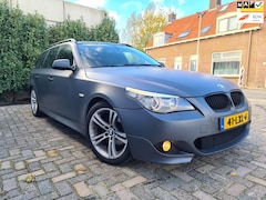 BMW 5-serie Touring - 520i LCI M-Sport/LEES TEKST/CARPLAY/NAP/TOURING