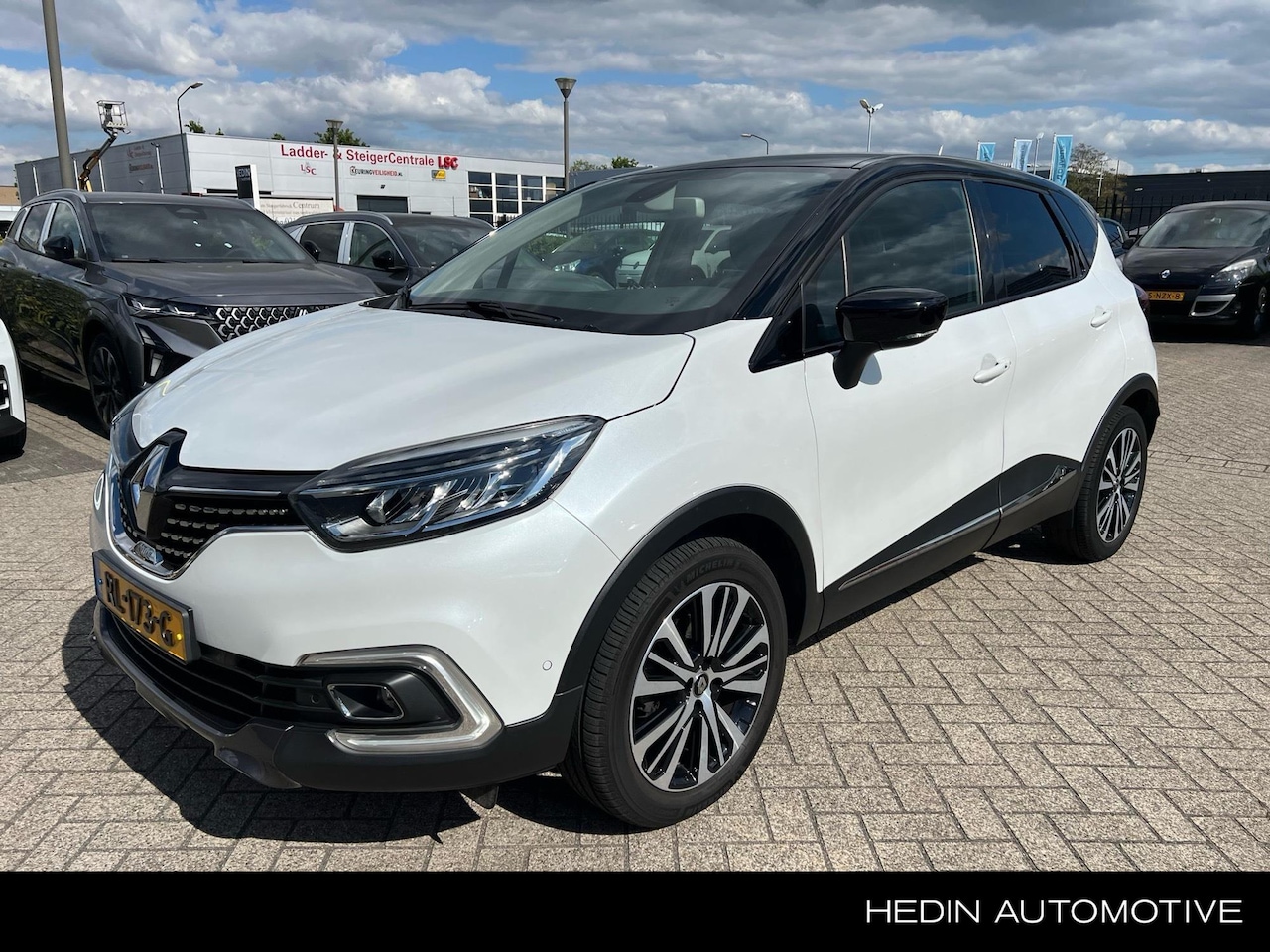 Renault Captur - 1.2 TCe Initiale Paris 1.2 TCe Initiale Paris - AutoWereld.nl