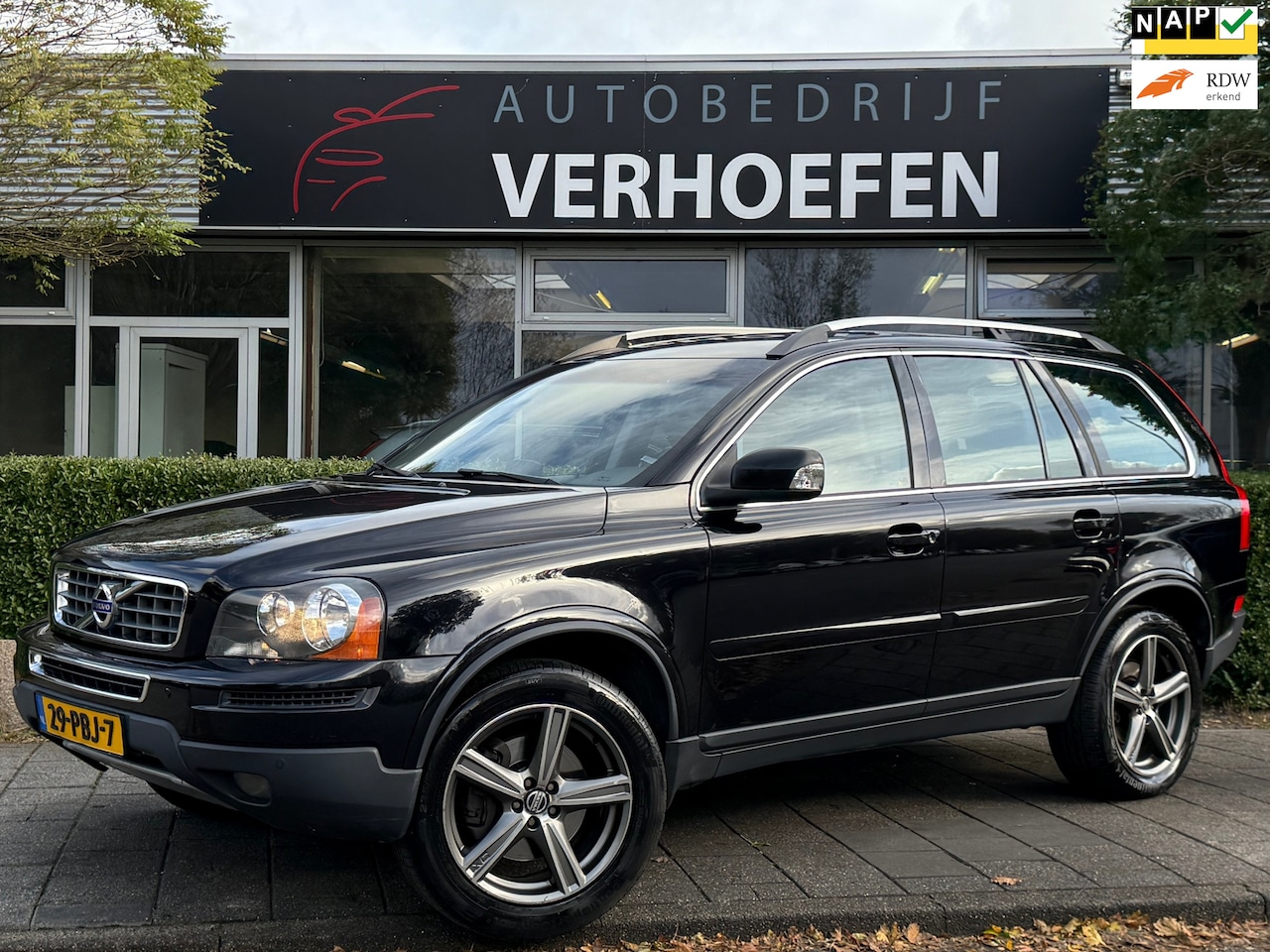 Volvo XC90 - 2.5 T5 Limited Edition - YOUNGTIMER - 7 PERS - CLIMATE / CRUISE CONTR - STOEL VERW - TREKH - AutoWereld.nl