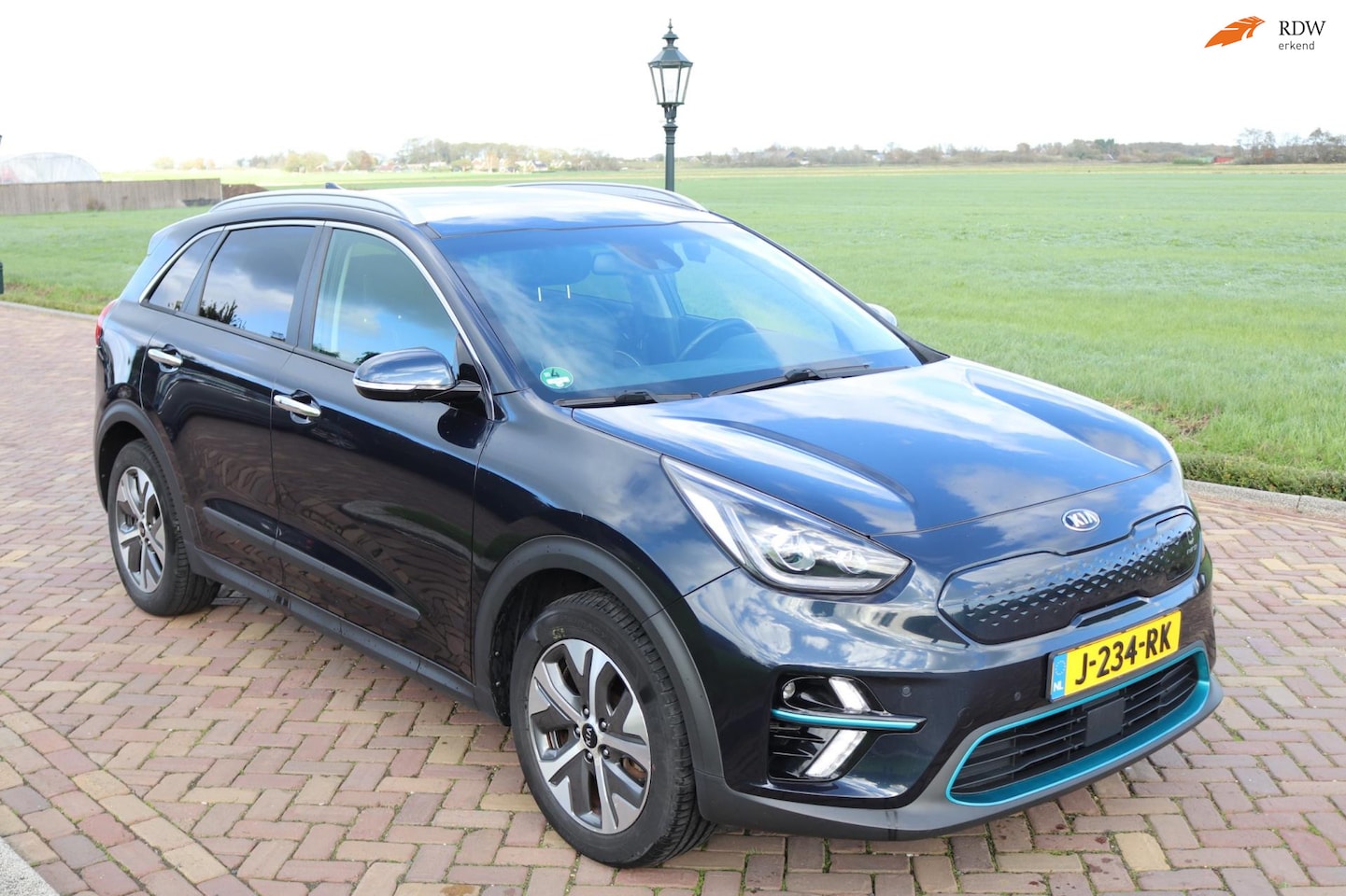 Kia e-Niro - ExecutiveLine 64 kWh 3 FASE POMP ** 15500**NETTO** - AutoWereld.nl