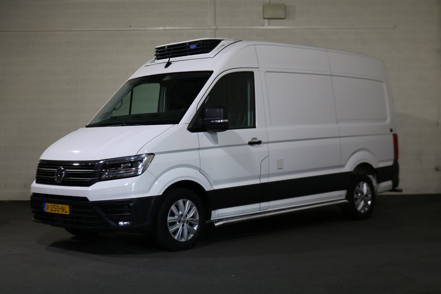Volkswagen Crafter - 2.0 TDI L3 H3 Koelwagen Vrieswagen Dag en Nacht - AutoWereld.nl