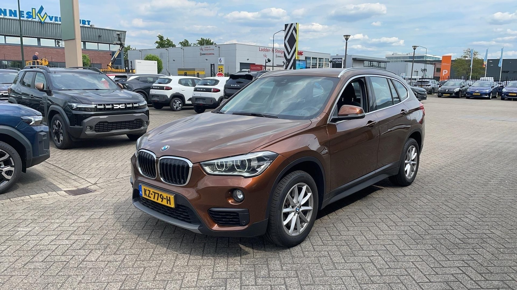 BMW X1 - sDrive20i Centennial Executive - AutoWereld.nl