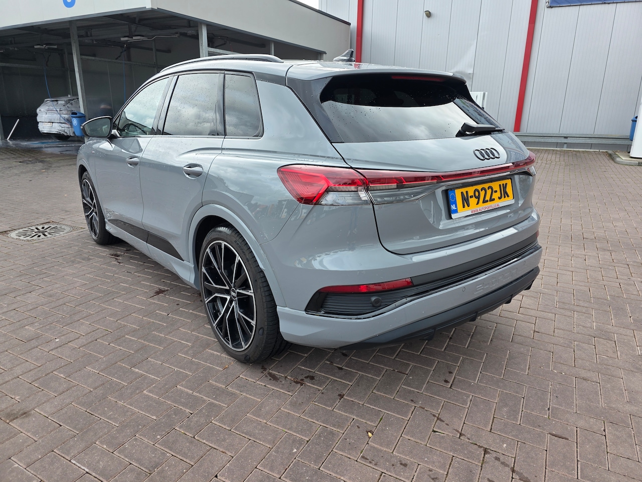 Audi Q4 e-tron - S line - AutoWereld.nl