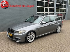 BMW 3-serie Touring - 318d M Sport Edition / Panoramadak / Leder