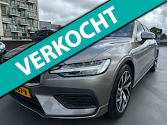 Volvo V60 - 2.0 T5 Momentum 250Pk CarPlay Cruise Lane Assist Dealer OH