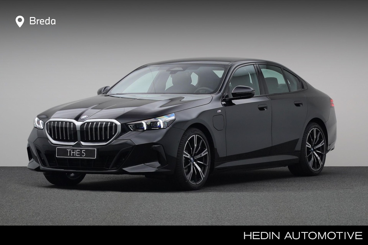 BMW 5-serie - 530e M Sport Edition | Achteruitrijcamera | Driving Assistant Plus | PDC | Trekhaak elektr - AutoWereld.nl