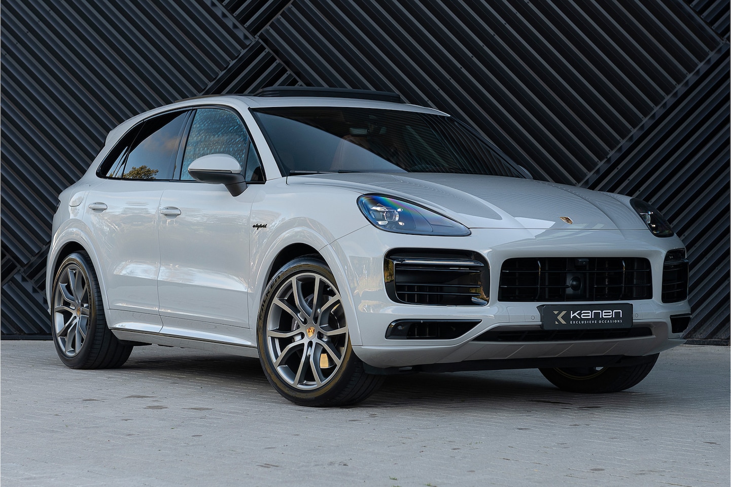 Porsche Cayenne - 3.0 E-Hybrid Sport Design VOL !!! ACC Pano GTS Stoel 360 Head Up Softcl. Sportchrono Matri - AutoWereld.nl