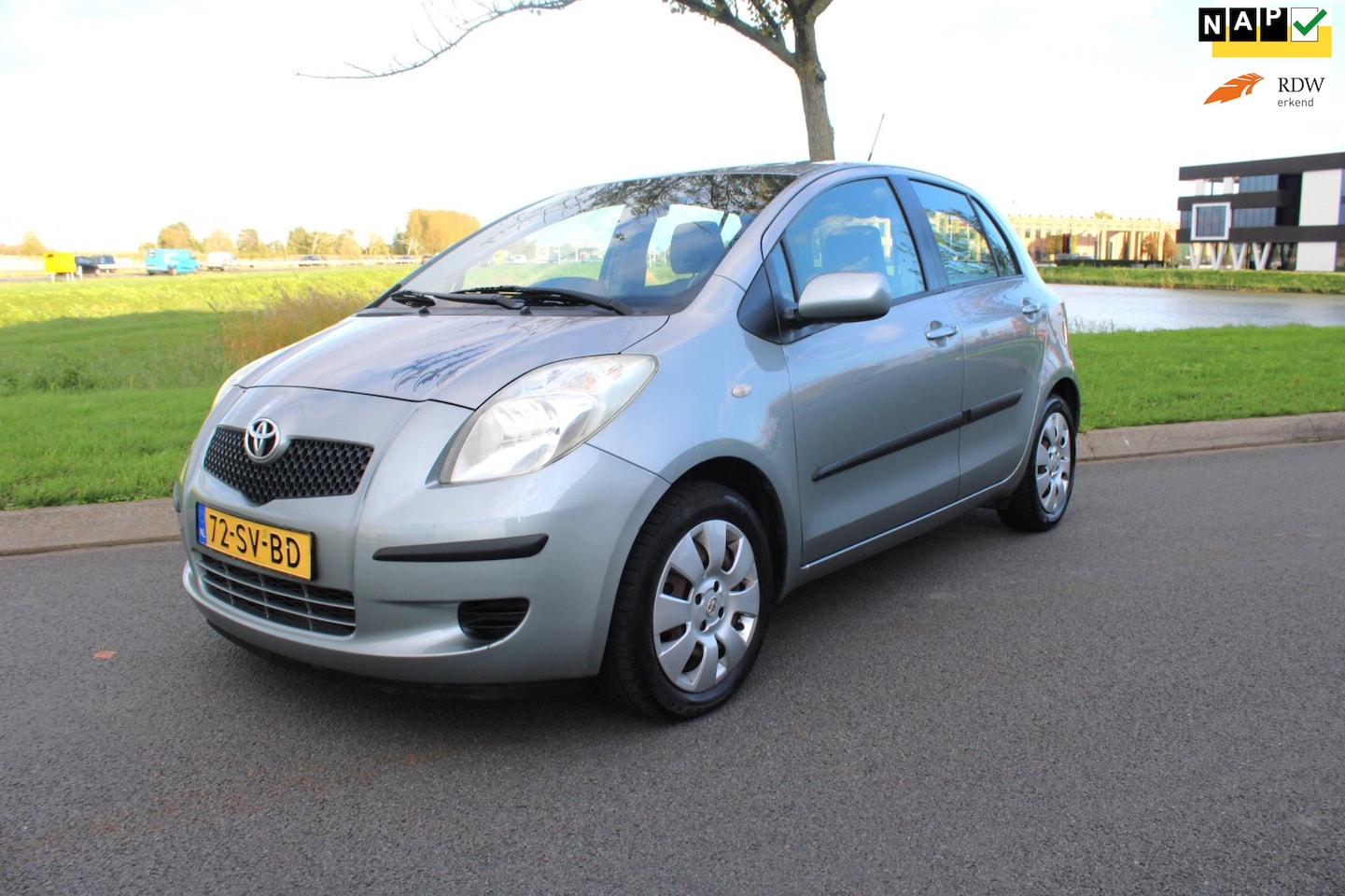 Toyota Yaris - 1.3 VVTi Sol Airco APK 23-07-2026 - AutoWereld.nl