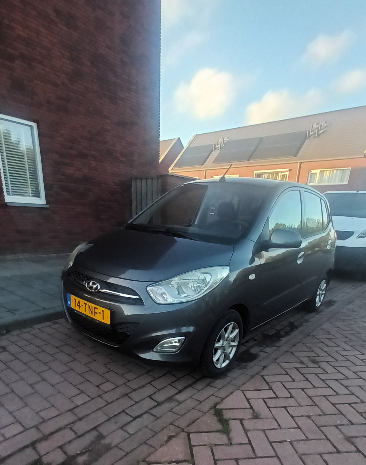 Hyundai i10 - 1.2 Plus - AutoWereld.nl
