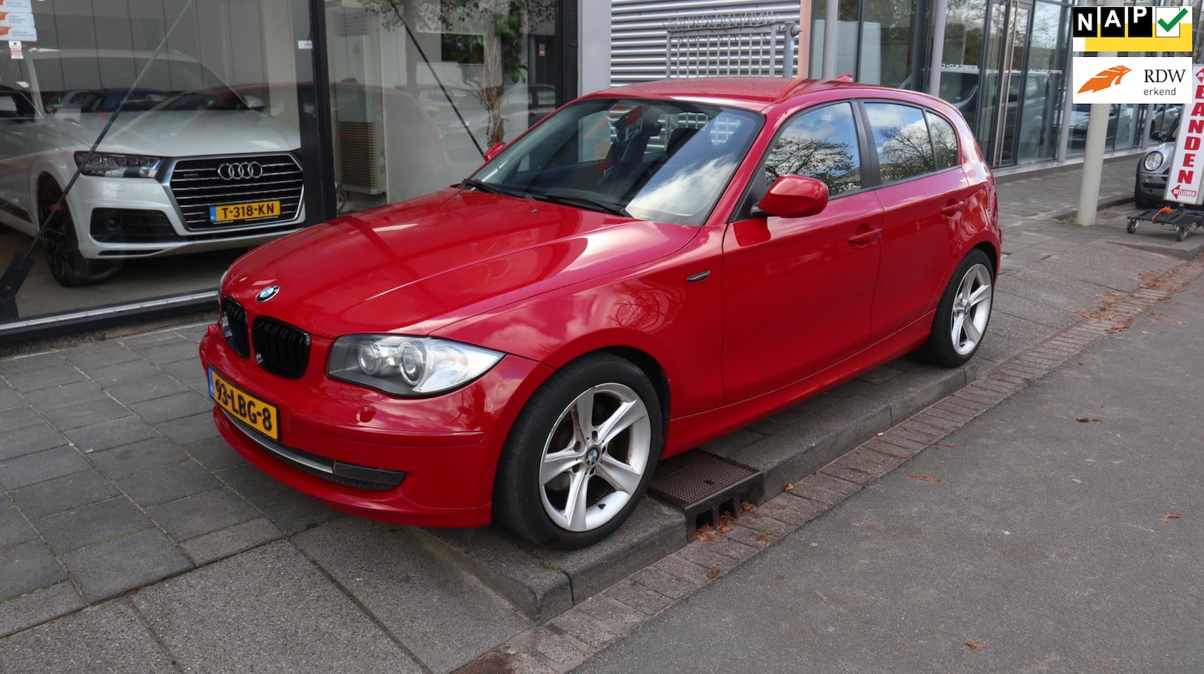 BMW 1-serie - 120i Business Line MOTOR LOOPT ONREGELMATIG - AutoWereld.nl
