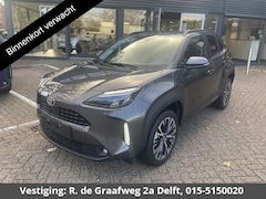 Toyota Yaris Cross - 1.5 Hybrid 130 Executive | Stuur- & Stoelverwarming | Dodehoek detectie | Parkeersensoren