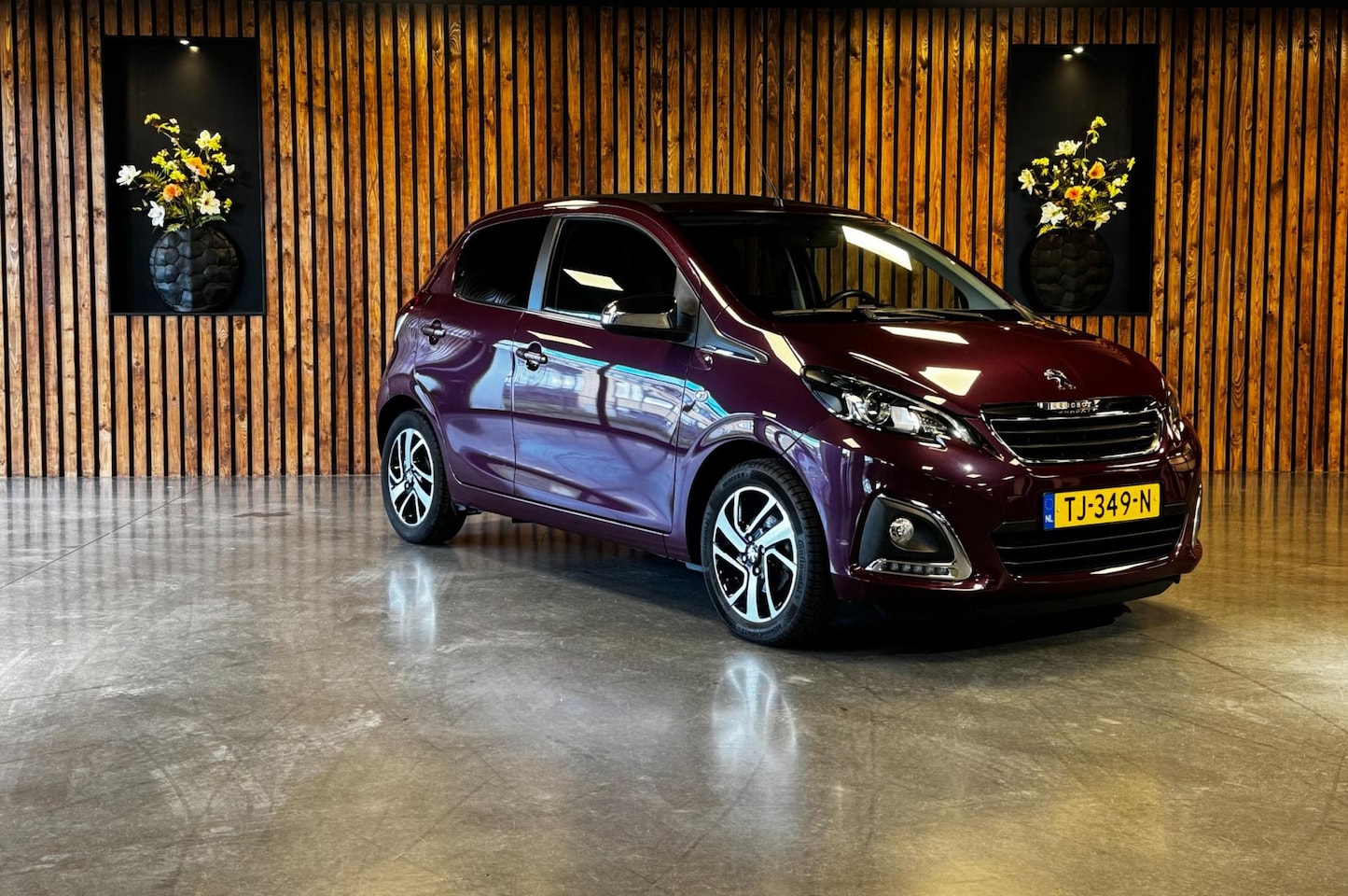 Peugeot 108 - 1.0 e-VTi Allure TOP!/Cabrio/Automaat/Camera/Flippers/Touchscr/Keyless-Go - AutoWereld.nl