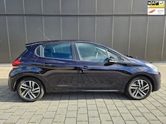 Peugeot 208 - 1.2 PureTech Blue Lion/ 5DRS/ NAP/ 2 EIGENAREN/ GT VELGEN