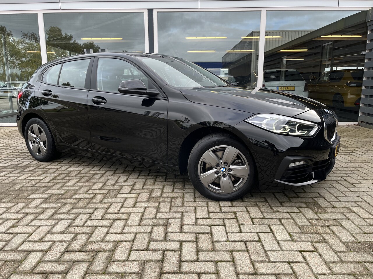 BMW 1-serie - 118i Executive Edition 50% deal 8975,- ACTIE Virtual / Led / Carplay - AutoWereld.nl