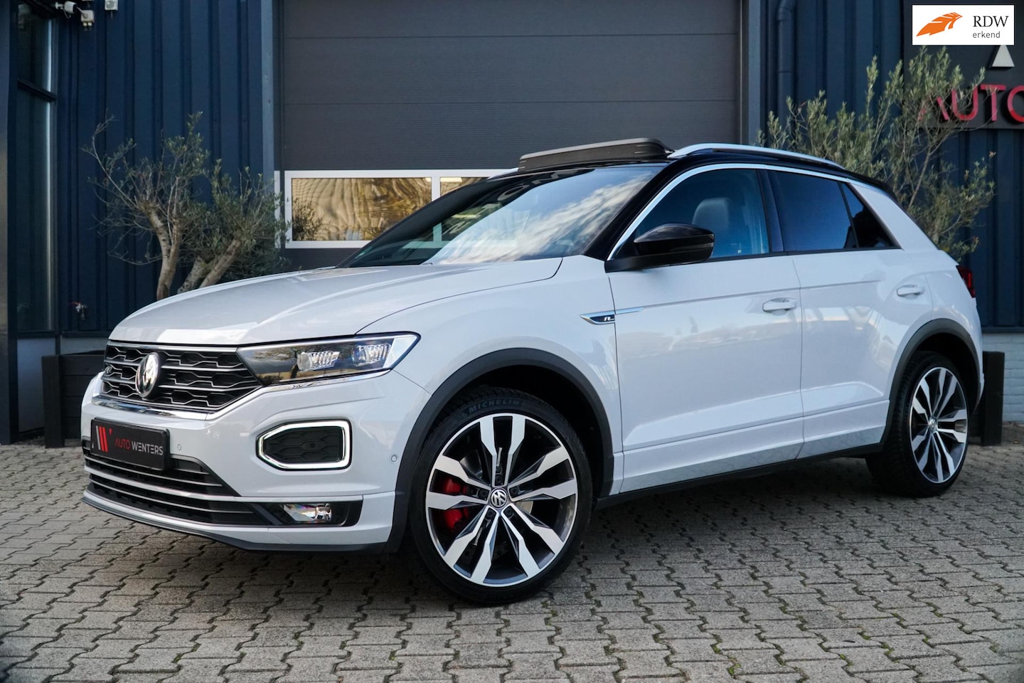Volkswagen T-Roc - 2.0 TSI 4Motion Sport Business R 190PK! PANO|BEATS|TREKHAAK - AutoWereld.nl