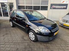Ford Fiesta - 1.3-8V Champion AIRCO..TREKHAAK