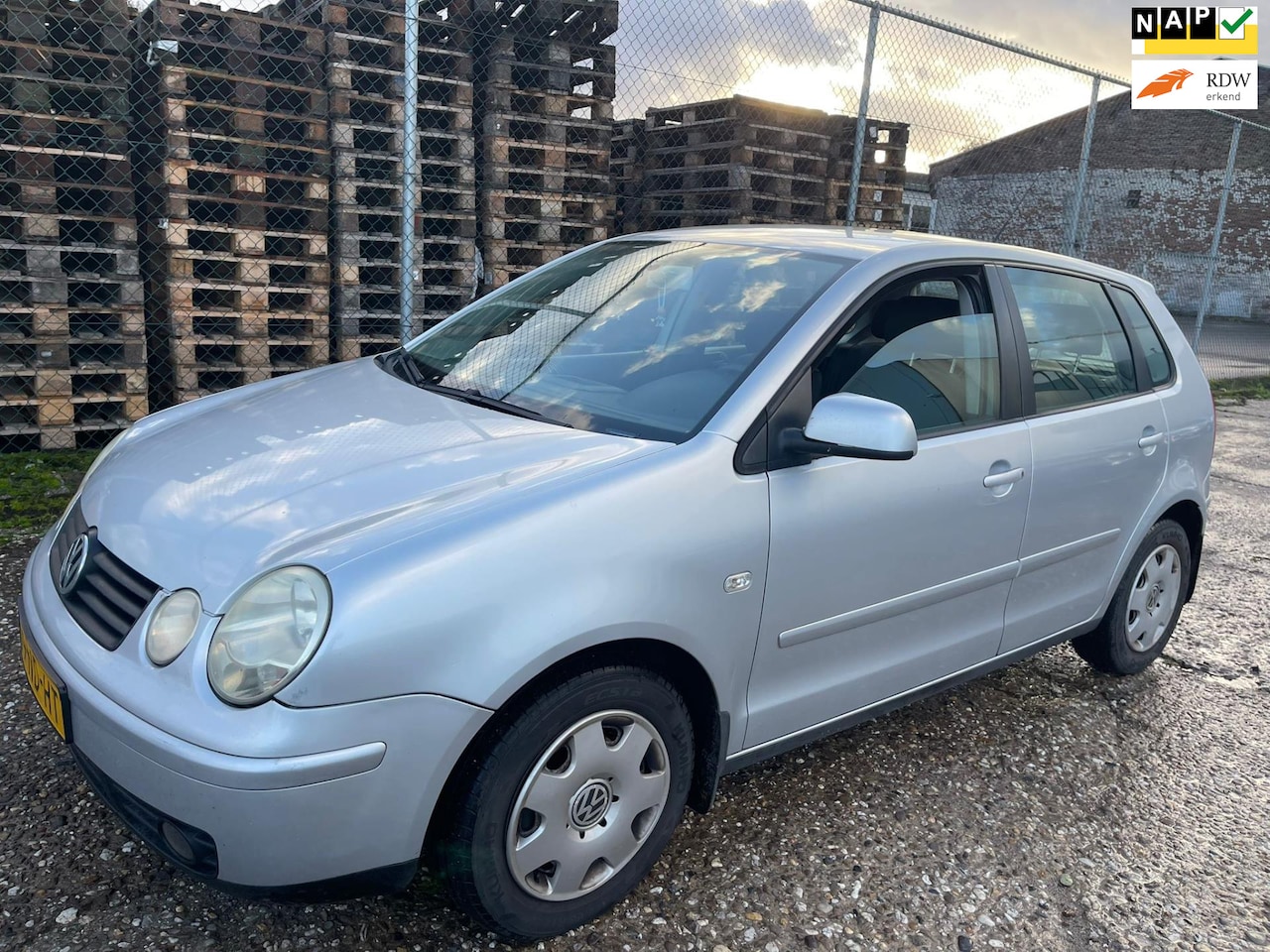 Volkswagen Polo - 1.4-16V 5-deurs AIRCO/cruise - AutoWereld.nl