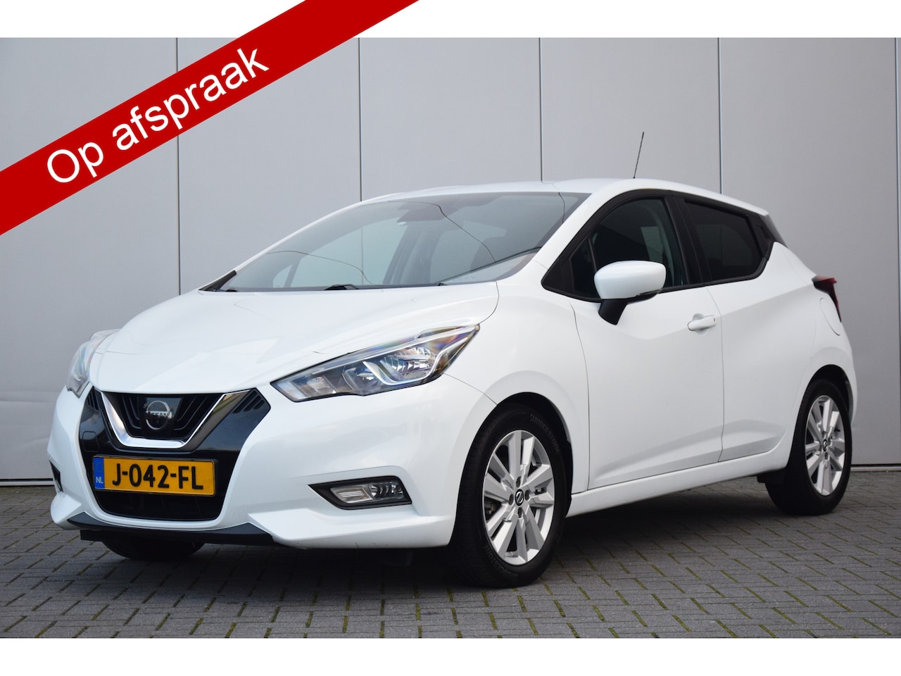 Nissan Micra - 1.0 IG-T N-Connecta Navi/Camera/Carplay/Dab Priv/Glass Pdc Trekhaak - AutoWereld.nl