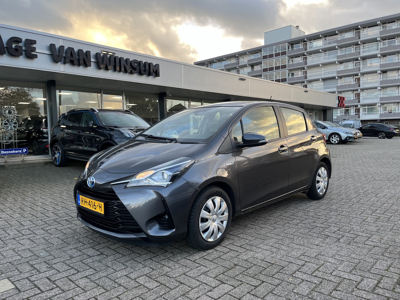 Toyota Yaris - 1.5 Hybrid Aspiration Acamera Klima nap - AutoWereld.nl