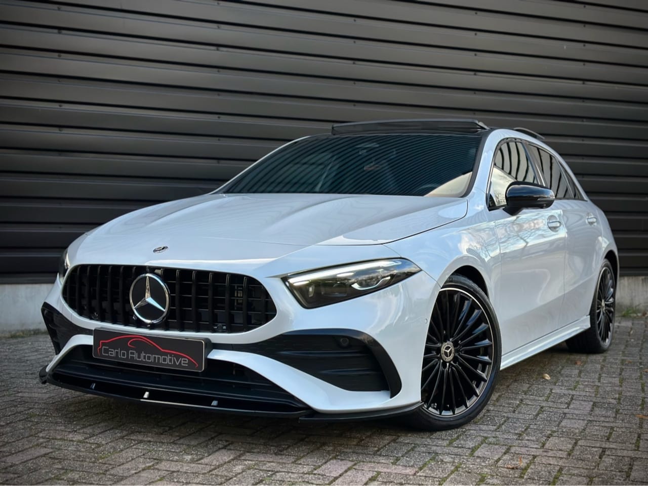 Mercedes-Benz A-klasse - 250 e AMG A35 PANO|360|HUD|MEMORY|BLINDSPOT VOL! - AutoWereld.nl