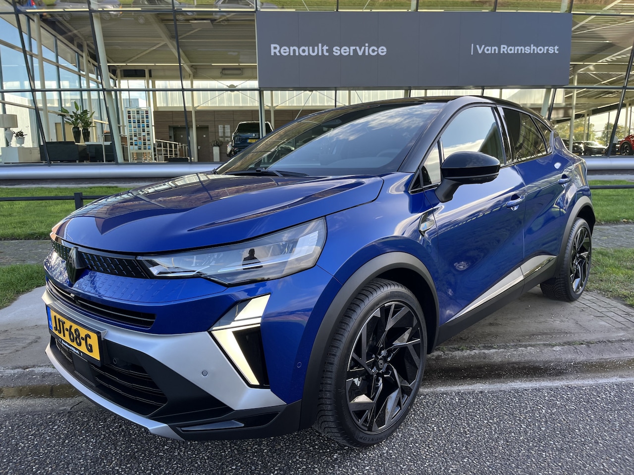 Renault Captur - 1.3 mild hybrid 160 PK esprit Alpine / Nieuw model / Adaptive cruise / 360' Camera / Stoel - AutoWereld.nl