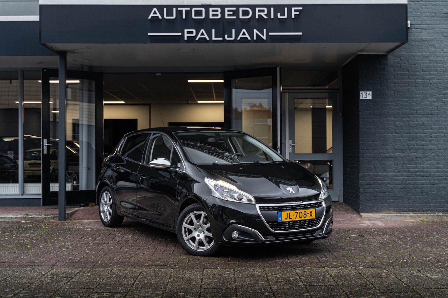 Peugeot 208 - 1.2 PureTech Allure 1.2 PureTech Allure - AutoWereld.nl