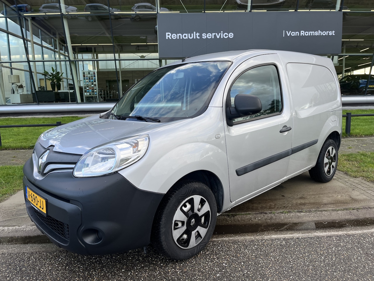 Renault Kangoo - 1.5 dCi 75 Energy Comfort / Excl. BTW / Parkeersensoren. Achter / Cruise / Armsteun / Blue - AutoWereld.nl