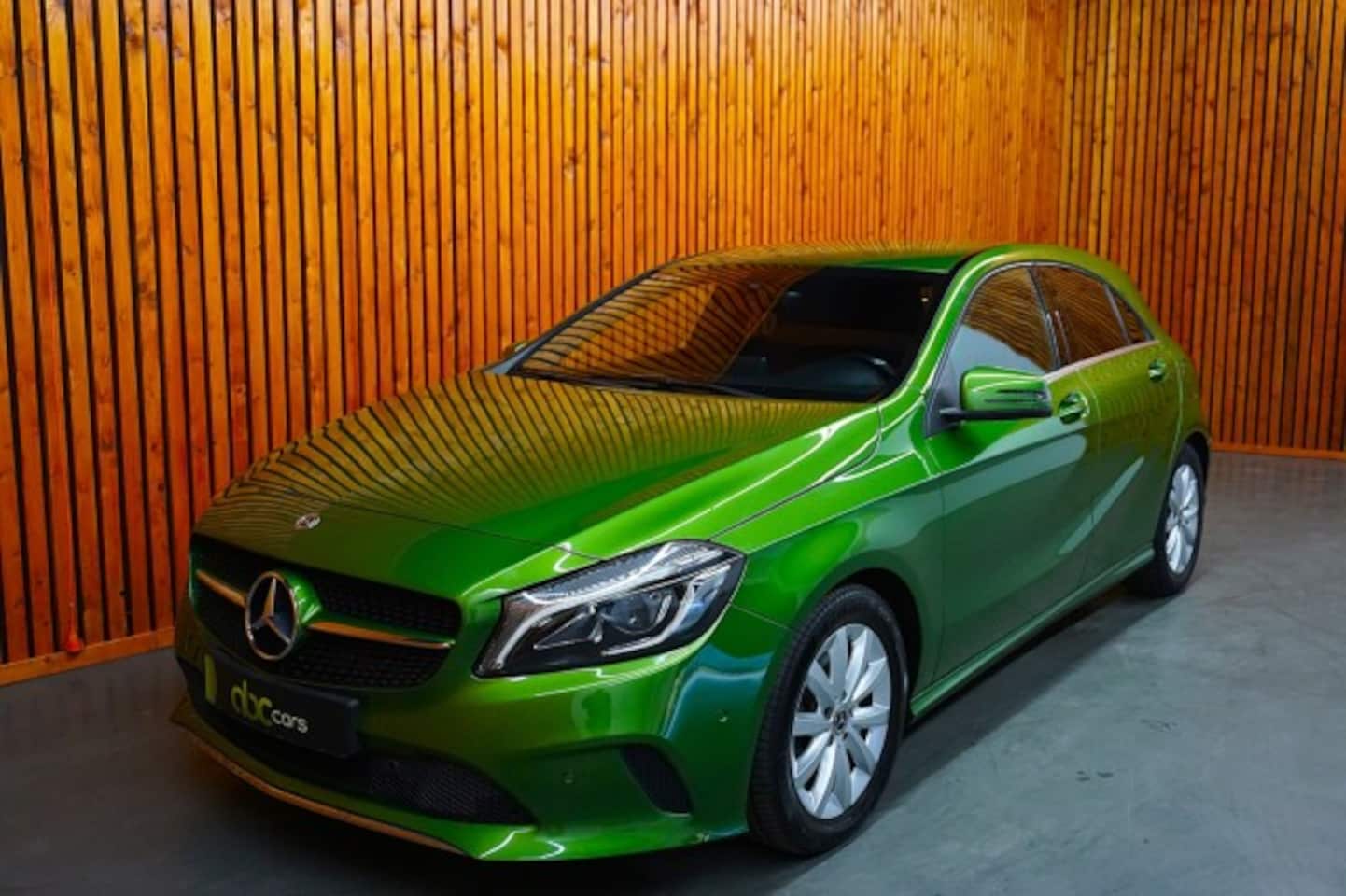 Mercedes-Benz A-klasse - A180 BUSINESS SOLUTION AUTOMAAT AIRCO NAVIGATIE - AutoWereld.nl