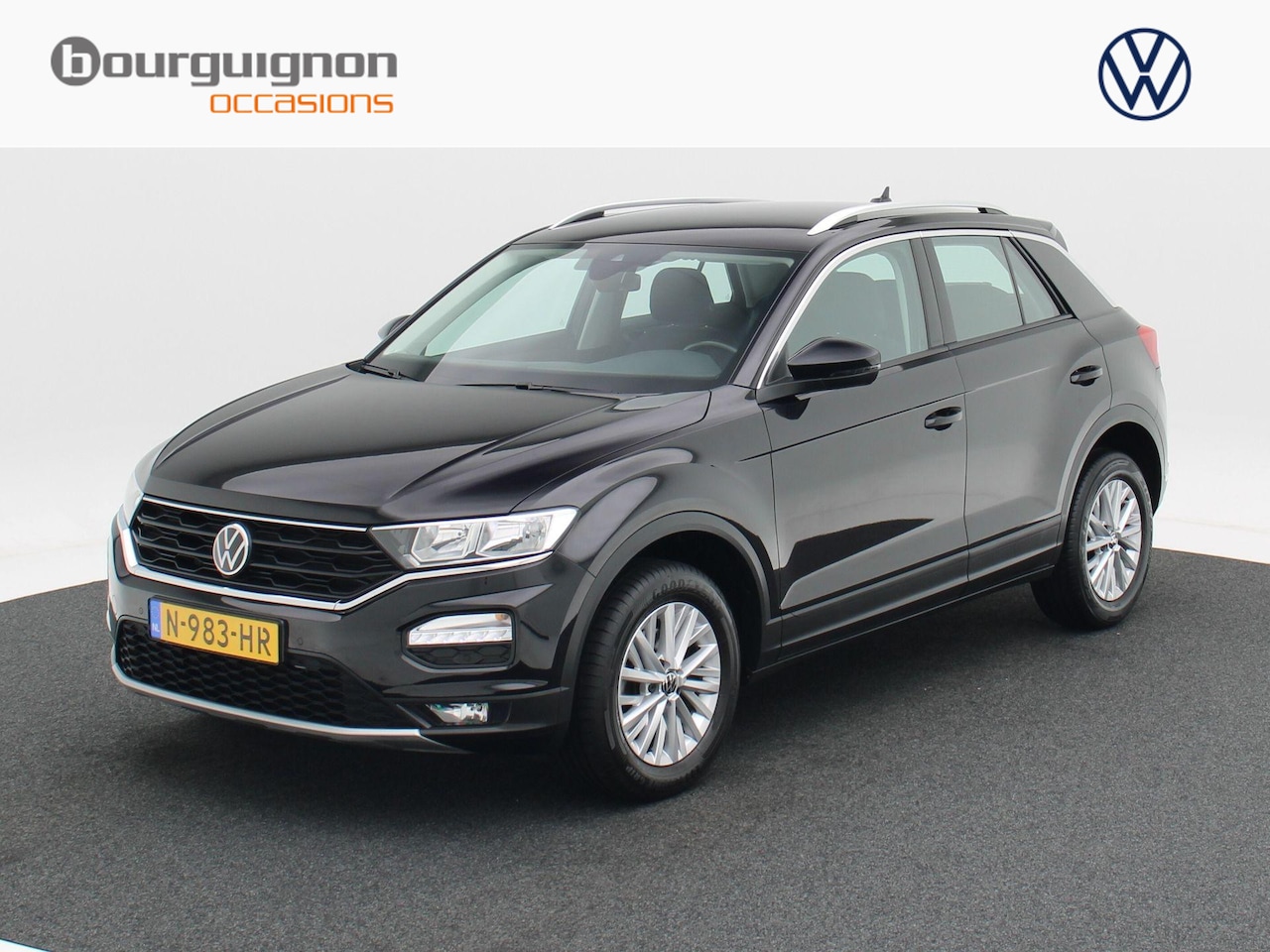 Volkswagen T-Roc - 1.0 TSi 110 Pk Style | Trekhaak | Adaptive Cruise | Navigatie | CarPlay | ECC | Parkeersen - AutoWereld.nl