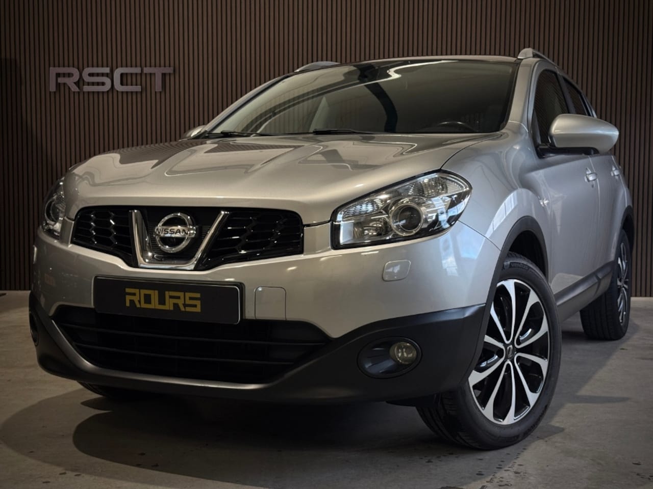 Nissan Qashqai - 1.6 Connect Edition|Automaat|Trekhaak|Bose|Camera - AutoWereld.nl