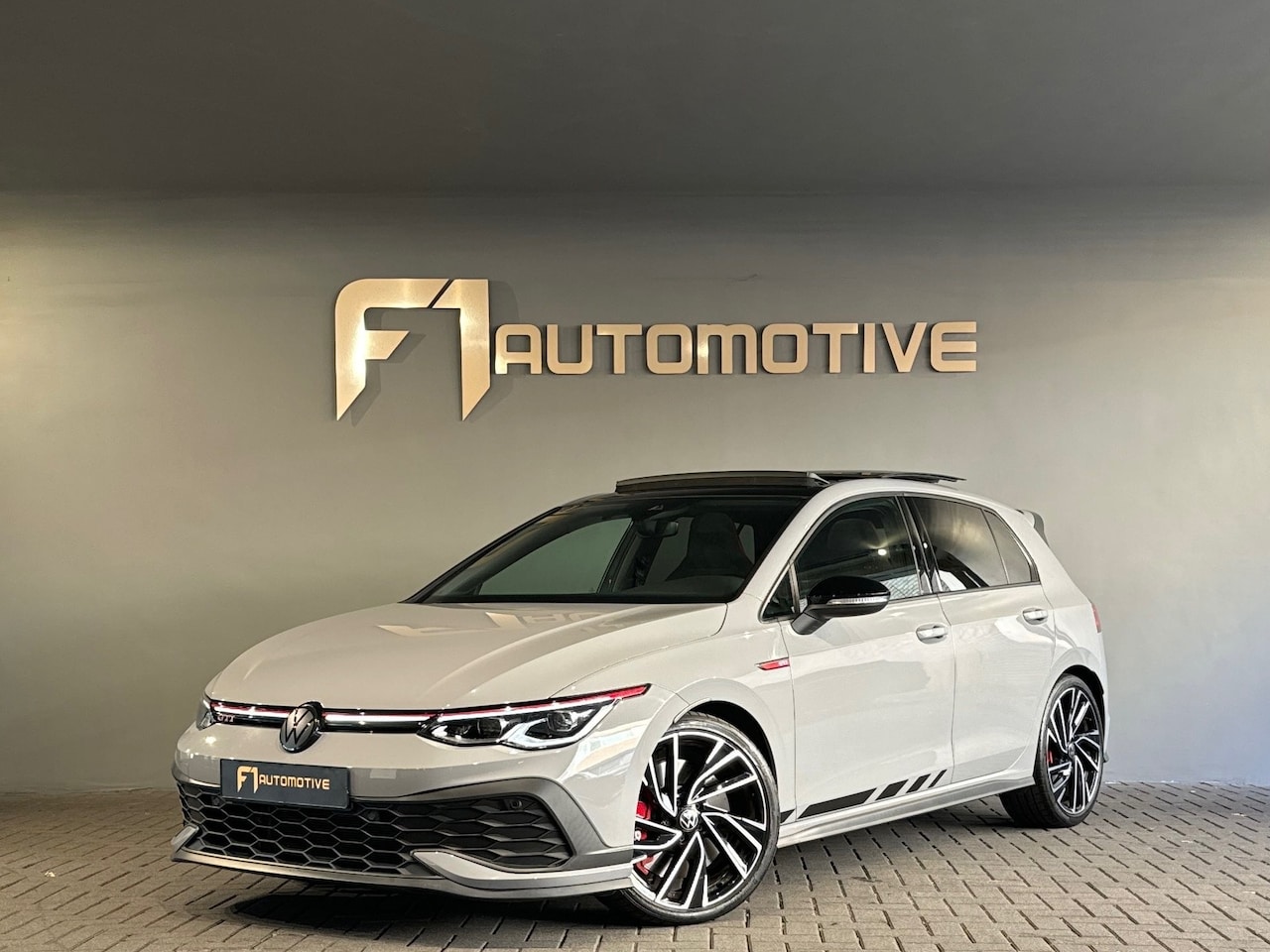 Volkswagen Golf - 2.0 TSI GTI Clubsport Pano|IQ|Sfeer|Camera - AutoWereld.nl