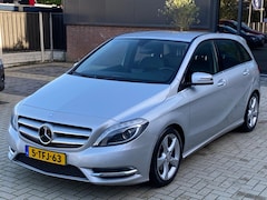 Mercedes-Benz B-klasse - 200 Prestige NIEUWSTAAT AUTOMAAT NAVI XENON LED CRUISE PDC