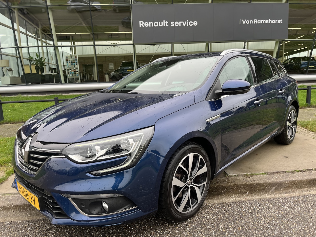 Renault Mégane Estate - 1.3 TCe Bose / Camera / Stoelverw. / Apple Carplay-Android Auto / PDC V+A / Keyless / Clim - AutoWereld.nl
