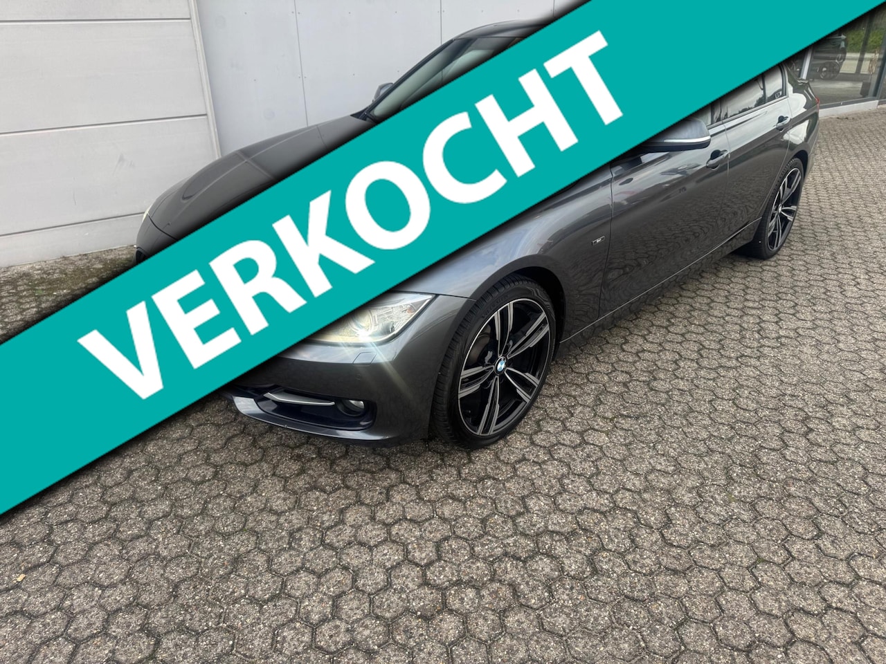 BMW 3-serie - 320i High Executive 320i High Executive - AutoWereld.nl