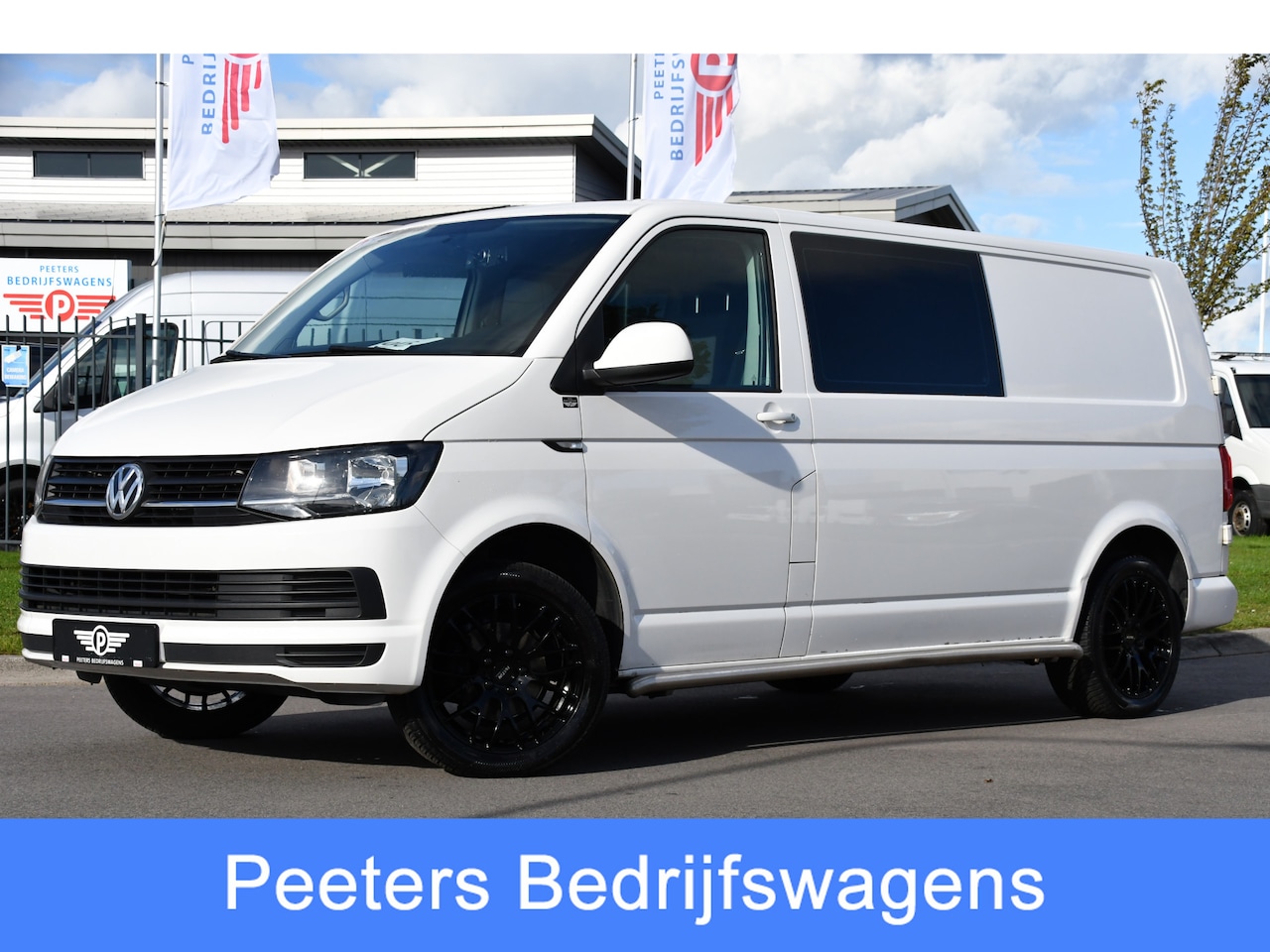 Volkswagen Transporter - 2.0 TDI L2H1 DC PB Edition Carplay, Trekhaak, Airco, 150pk, Multimedia, Euro 6,Uniek! - AutoWereld.nl